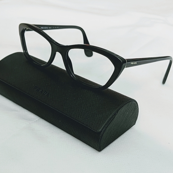 Prada glasses - Picture 1 of 8